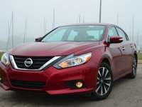 2016 Nissan Altima Review By Larry Nutson +VIDEO