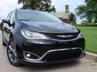 2017 Chrysler Pacifica Raising The Bar - Review By Larry Nutson