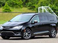 2017 Chicago Auto Show: The Midwest Automotive Media Association Names Chrysler Pacifica the 2017 Family Vehicle of the Year
