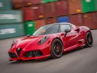 Alfa Romeo 4C Honored as Best Value Luxury Sports Car in 2017 Vincentric Best Value in Canada Awards