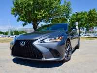 2021 Lexus ES AWD Review By Larry Nutson