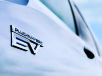 Mitsubishi Motors to Launch the All-New Outlander PHEV Model with a New-Generation PHEV System