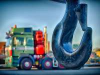 5 Loading Dock Safety Tips for Truckers