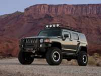 HUMMER Focuses on Outdoor Recreation and Off-Road Racing at the 2009 SEMA Show