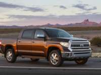 Toyota Unveils 2014 Redesigned Tundra Pickup at 2013 Chicago Auto Show +VIDEO