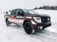 Nissan TITAN and TITAN XD now available with factory-authorized suspension lift kit