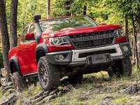 Chevrolet Colorado ZR2 Bison Joins Mid-sized Pickup Herd