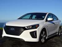 2019 Hyundai Ioniq Plug-In Hybrid Limited Review by David COLMAN - It's E15 Approved +VIDEO 2019 Hyundai Ioniq Plug-In Hybrid Limited Review by David COLMAN - It's E15 Approved +VIDEO