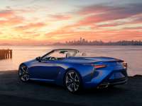 Lexus Unveils Luxury and Performance Lineup At 2020 Chicago Auto Show