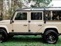 1986 DEFENDER 110 TRANSFORMED TO MODERN LUXURIOUS OFF ROADER 1986 DEFENDER 110 TRANSFORMED TO MODERN LUXURIOUS OFF ROADER