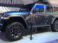 New 2021 Jeep® Wrangler 4xe Named Hybrid Technology Solution of the Year by AutoTech Breakthrough Awards Program