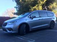 2021 Chrysler Pacifica Hybrid Limited S Appearance Package - Review By Bruce Hotchkiss +VIDEO