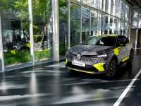 ALL-NEW RENAULT MÉGANE E-TECH ELECTRIC TESTING ON OPEN ROADS