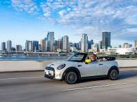 MINI Cooper SE EV Convertible MINI Cooper SE EV Convertible
