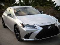 2022 Lexus ES 300h F Sport – Review by David Colman +VIDEO