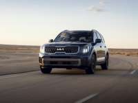 KIA TELLURIDE SUV AWARDED "BEST MID-SIZE 3-ROW SUV" KIA TELLURIDE SUV AWARDED "BEST MID-SIZE 3-ROW SUV"