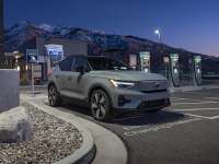 Volvo Cars opens public EV fast charging network at U.S. Starbucks stores Volvo Cars opens public EV fast charging network at U.S. Starbucks stores