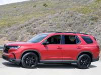 2025 Honda Pilot AWD Black Edition - Review by David Colman 2025 Honda Pilot AWD Black Edition - Review by David Colman