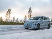 New Mercedes-Benz MPVs Master Winter Testing in the Arctic Circle New Mercedes-Benz MPVs Master Winter Testing in the Arctic Circle